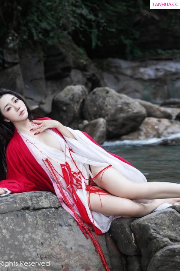   [XiuRen]高清写真图 2023.08.28 No.7295 严利娅Yuliya 妲己美臀第13张图片